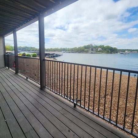 Lakefront Condo With A View 오사지비치 외부 사진